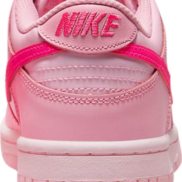 Nike Dunk Low Med Soft Pink/Pink Size 5 (boys) - Picture 6 of 6